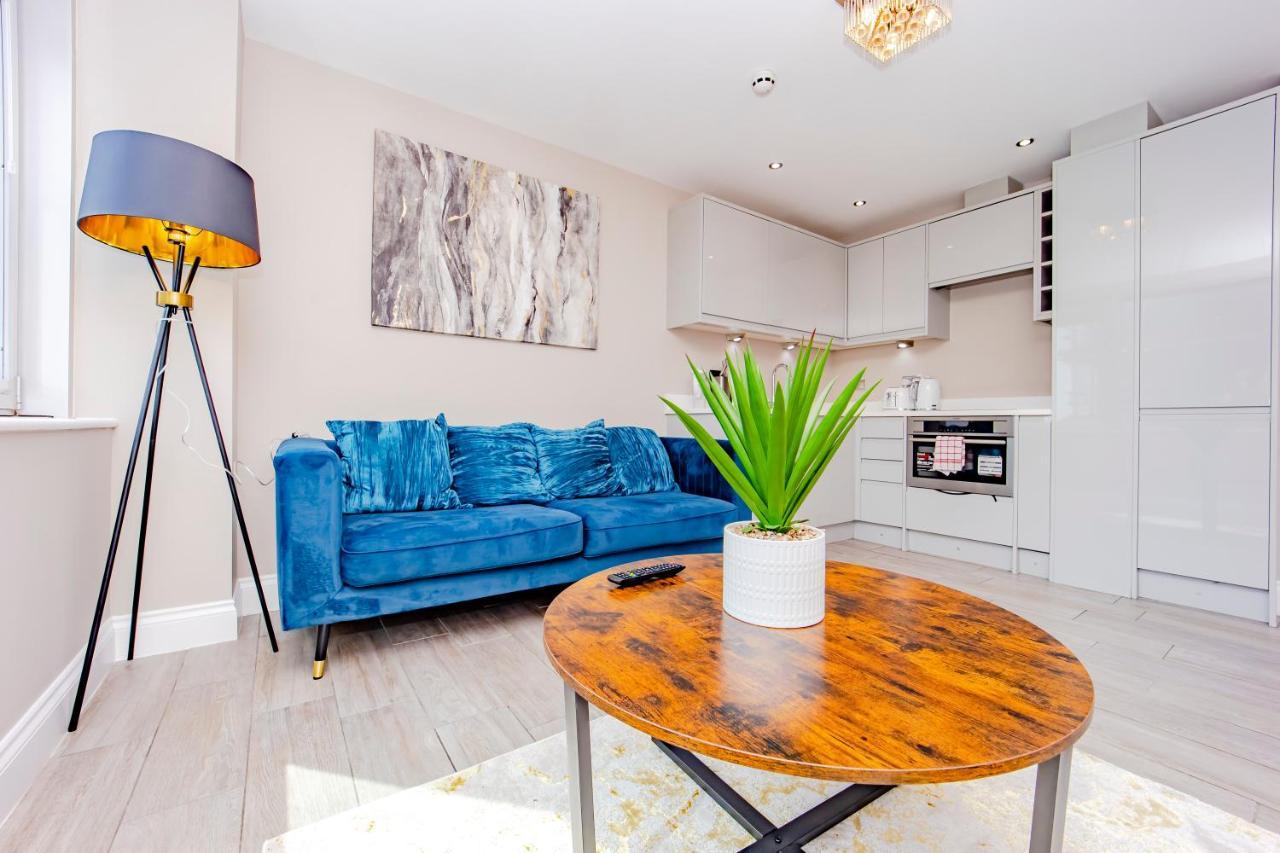 Apartment Flash Sales Offer - Any Week Day No Minimum Night Restrictions Centre 1 Bedroom Flat Bn1gre17